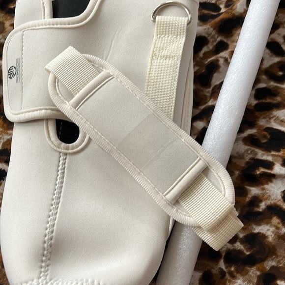 Brand New Stanley 40 oz Cup Accessory Water Bottle Holder Strap Neoprene Sleeve - Picture 13 of 16